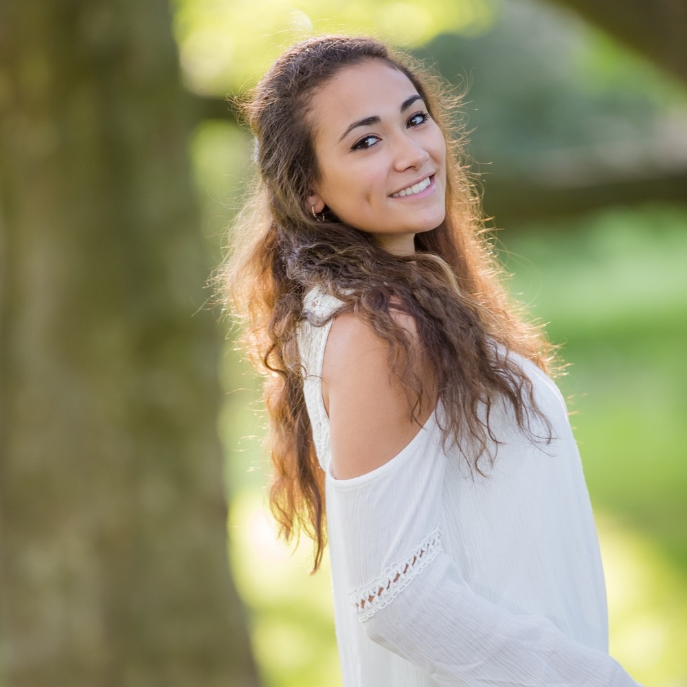 Meet your Posher, Avery